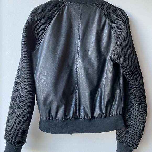 Women’s bomber - Picture 5 of 5